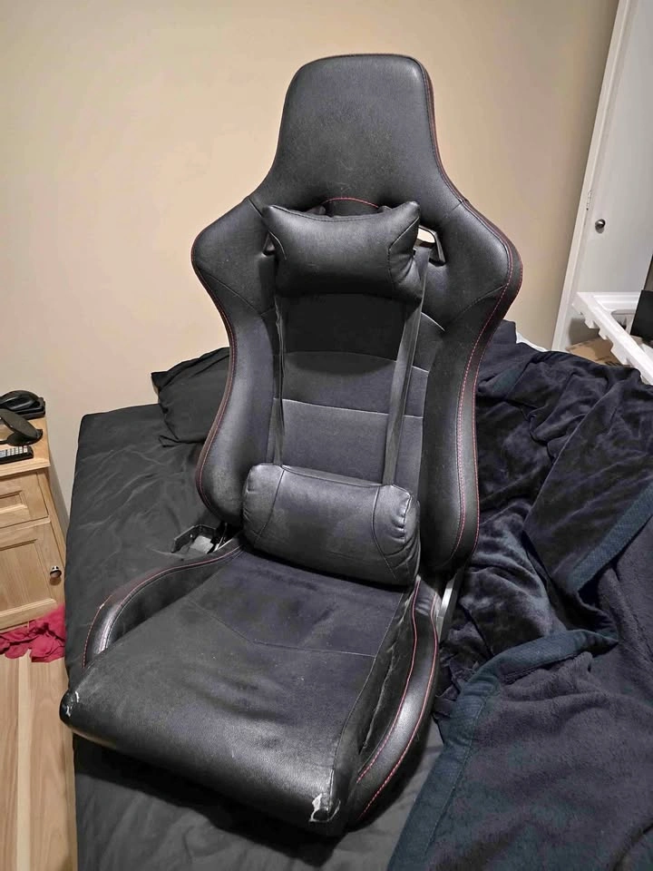 gaming chair (without arm rests and base)