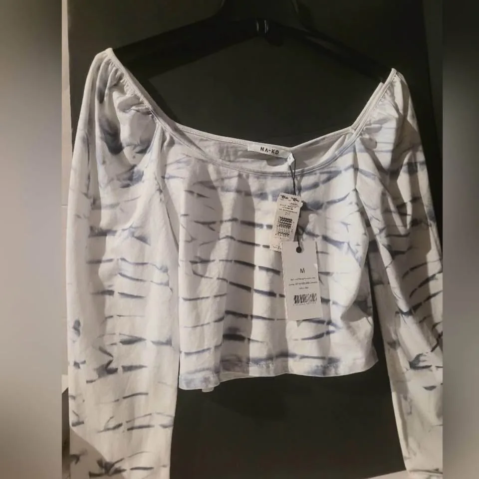 Na-KD Fitted Long Sleeve Crop Blouse Size M image indicator(7)