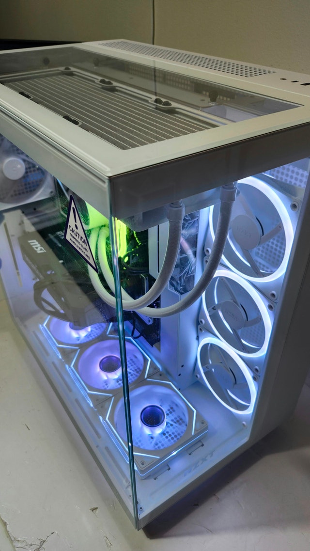 Ultra White i9 Gaming PC RTX 5070 + 32GB DDR5 - photo 4