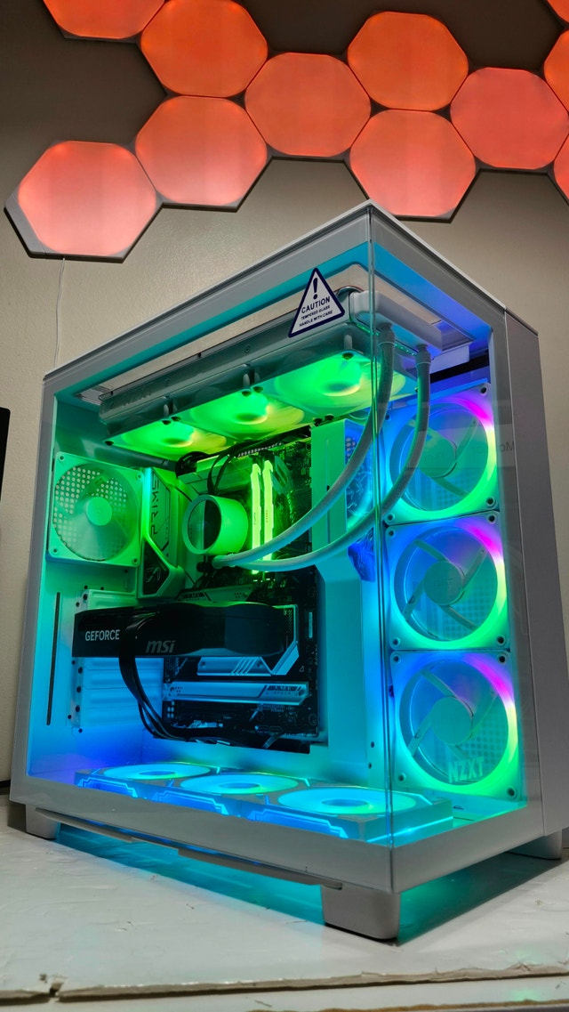 Ultra White i9 Gaming PC RTX 5070 + 32GB DDR5 - photo 5