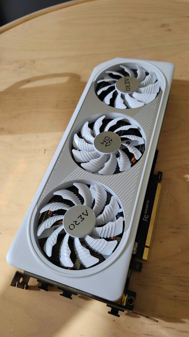 GIGABYTE RTX 4060 Ti AERO OC 16G Graphics Card - photo 2