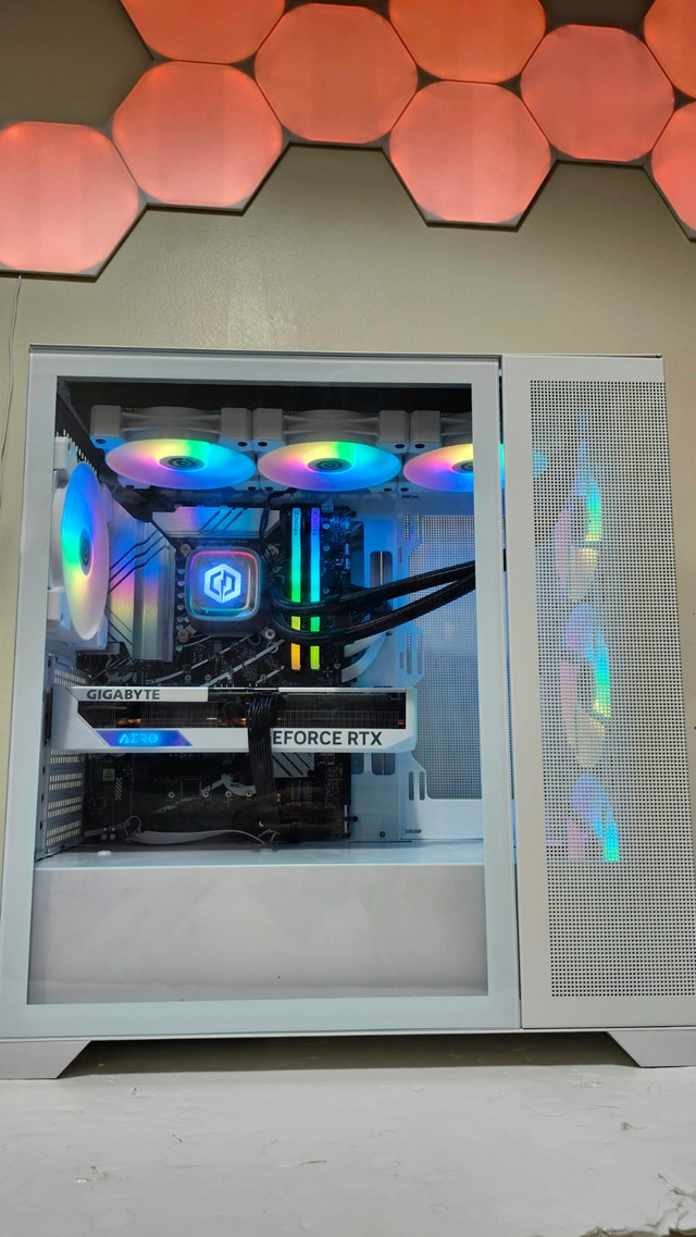 White Gaming PC | i5 13600KF / 16GB DDR5 / RTX 4060 Ti 16GB - photo 5