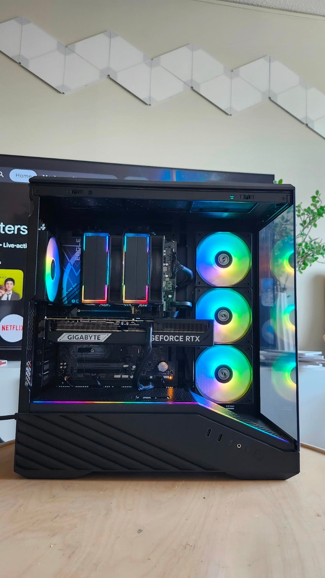 Ultimate 5070 Gaming PC | Ryzen 7 7800X3D 32GB DDR5 1TB SSD - photo 2