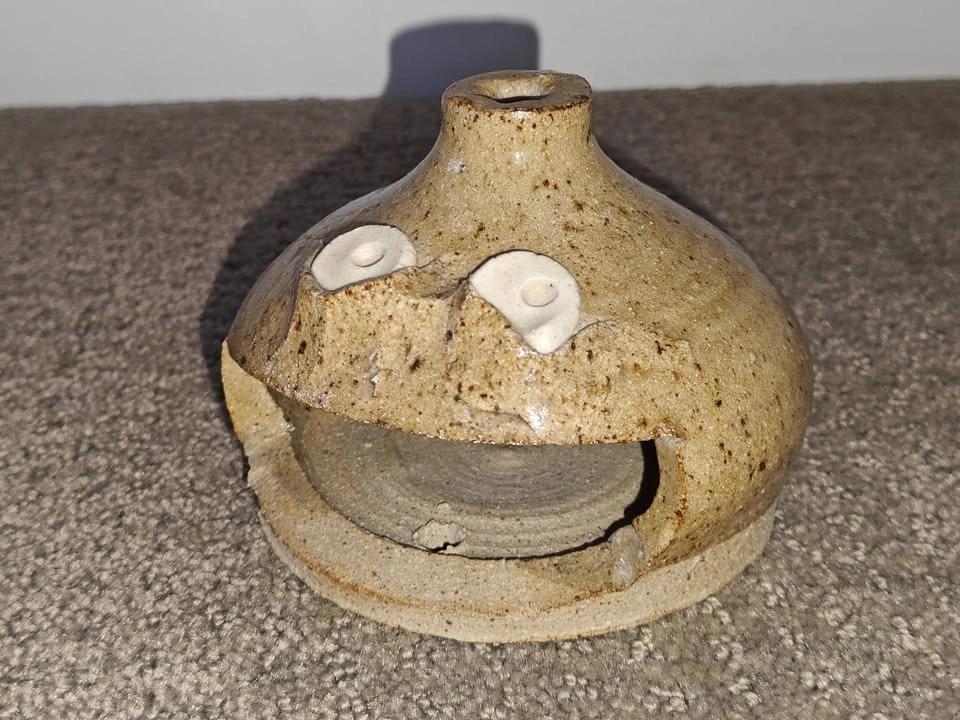 Ceramic Earthenware Wall Hanging Decorative Piece w/ Open Top - photo 2