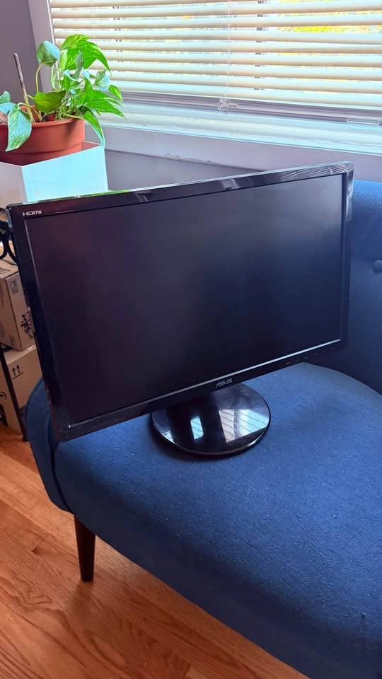 Asus Gaming Monitor 22 Inch - photo 2