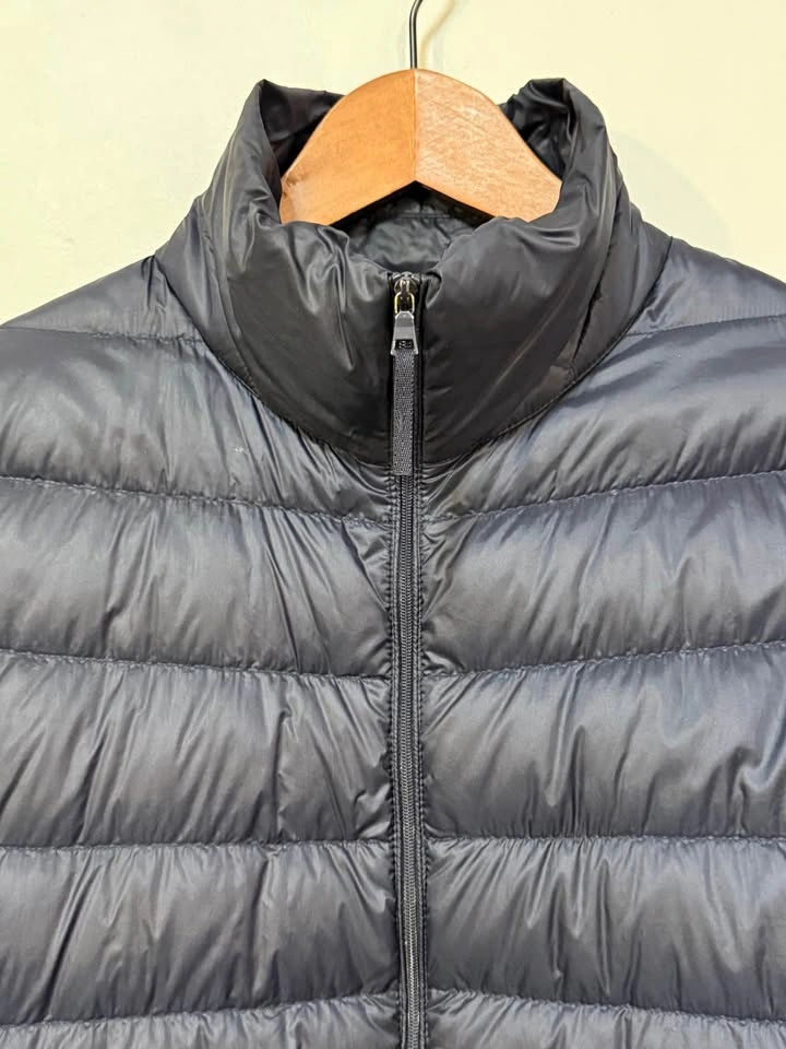 Uniqlo Ultra Light Down Jacket-Size M - photo 3