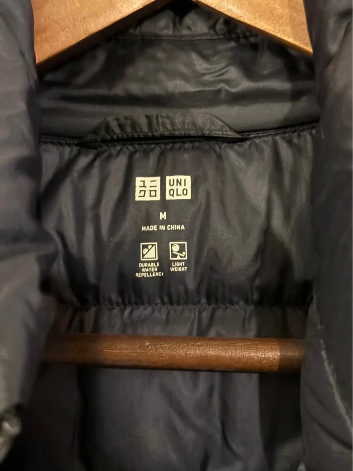 Uniqlo Ultra Light Down Jacket-Size M - photo 4