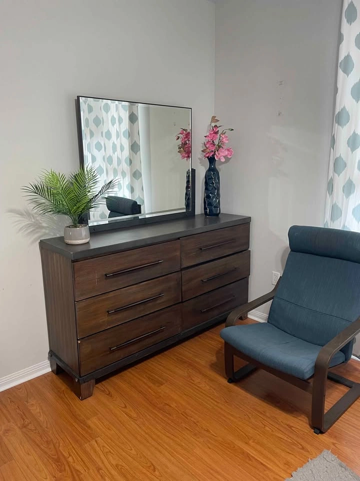 Like New Dresser for bedroom - photo 3