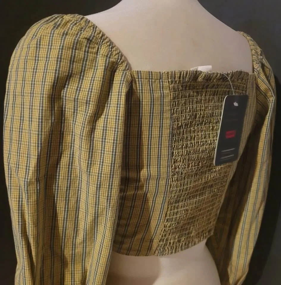 Levi's Devin Ruched Crop Blouse image indicator(6)