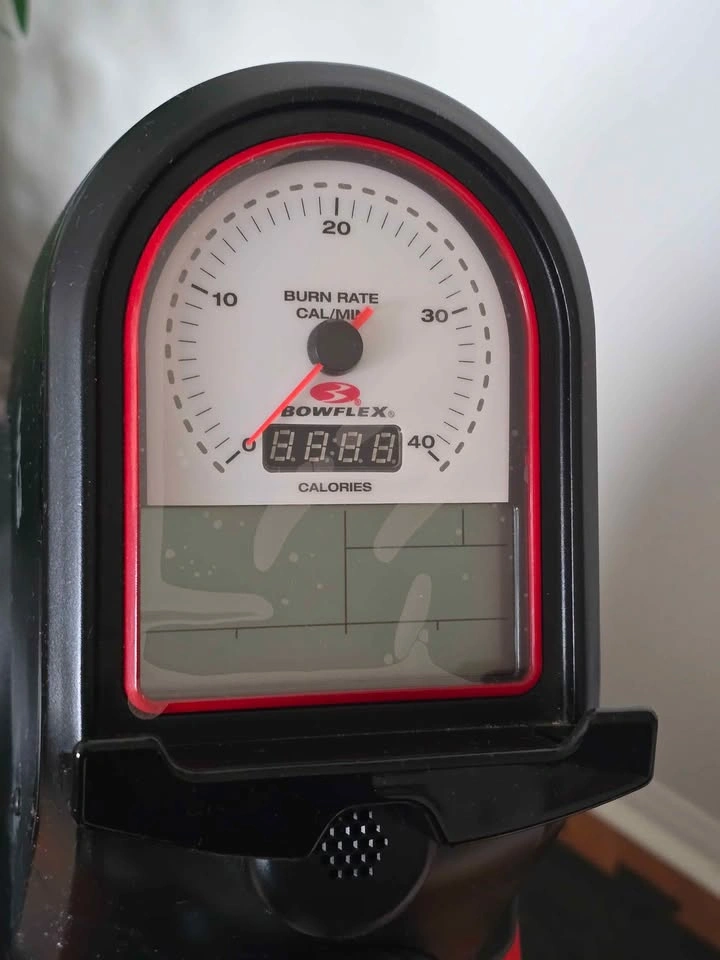 Urgent Moving Sale - Bowflex M3 MAX Elliptical Trainer - photo 2