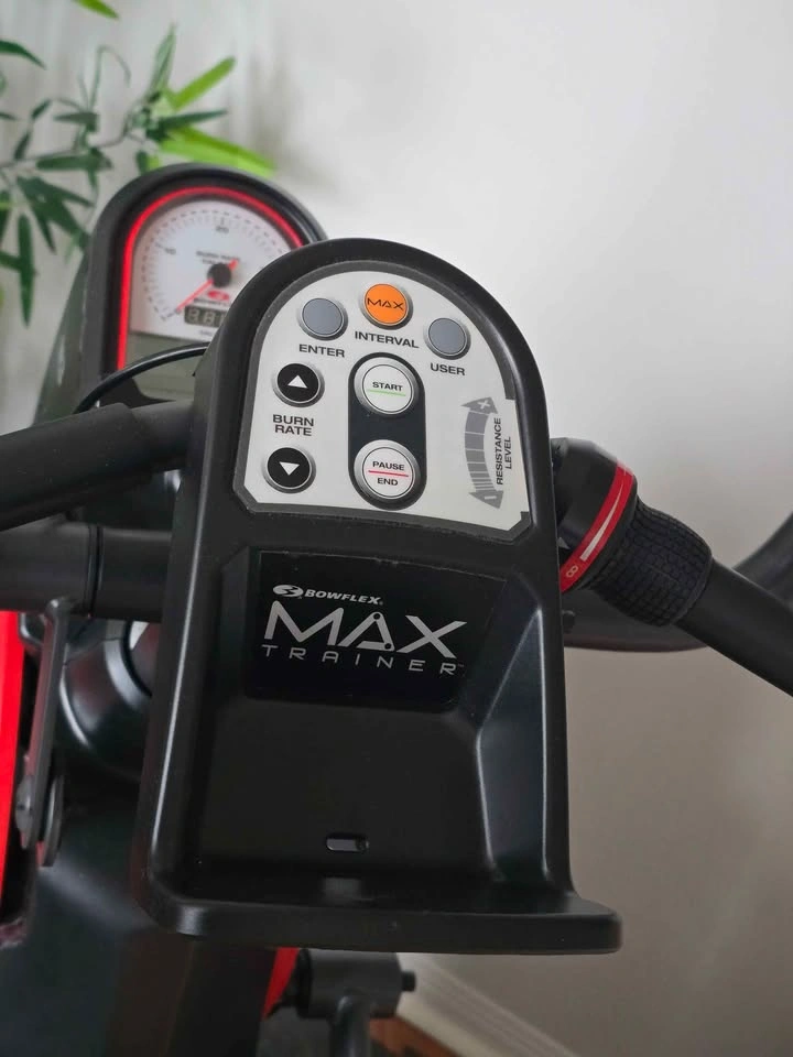 Urgent Moving Sale - Bowflex M3 MAX Elliptical Trainer - photo 3