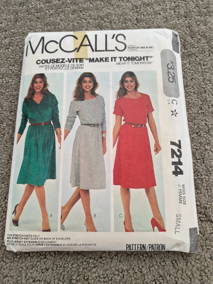McCall's Sewing Pattern Women Dress - Size: 10-12 - photo 2