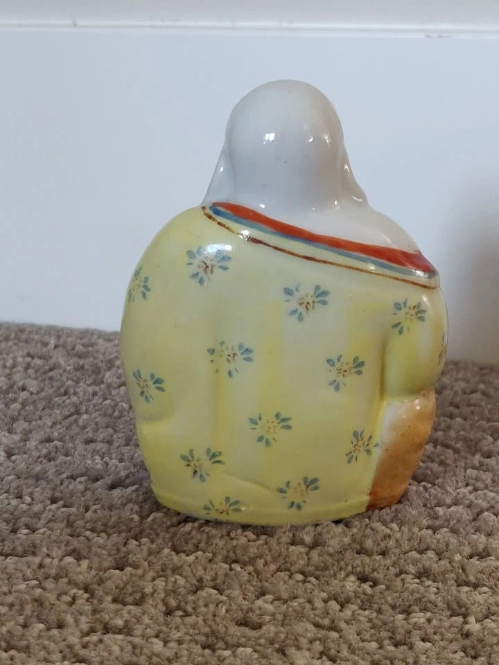 Small Laughing Buddha Sitting Porcelain Statue Figurine - photo 3