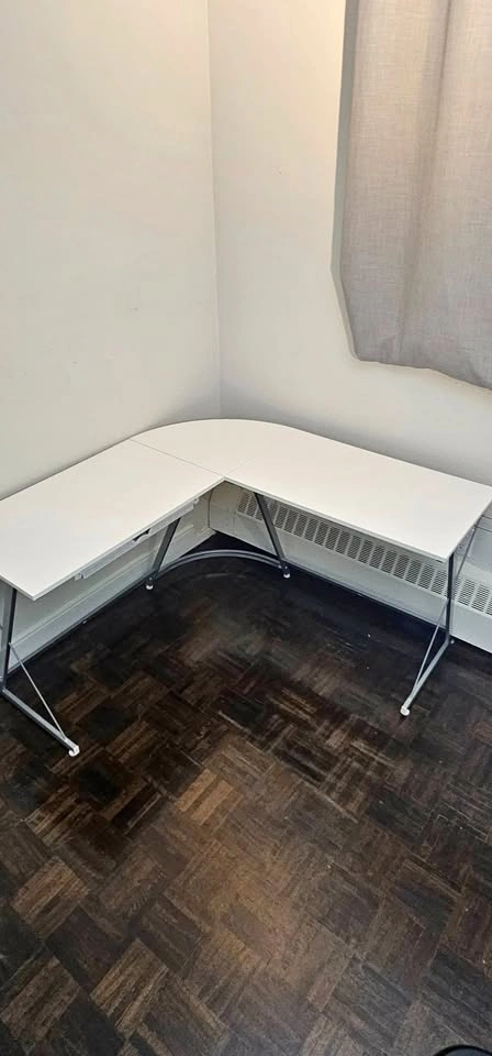 White 51x51" L-Shaped Desk with Drawer