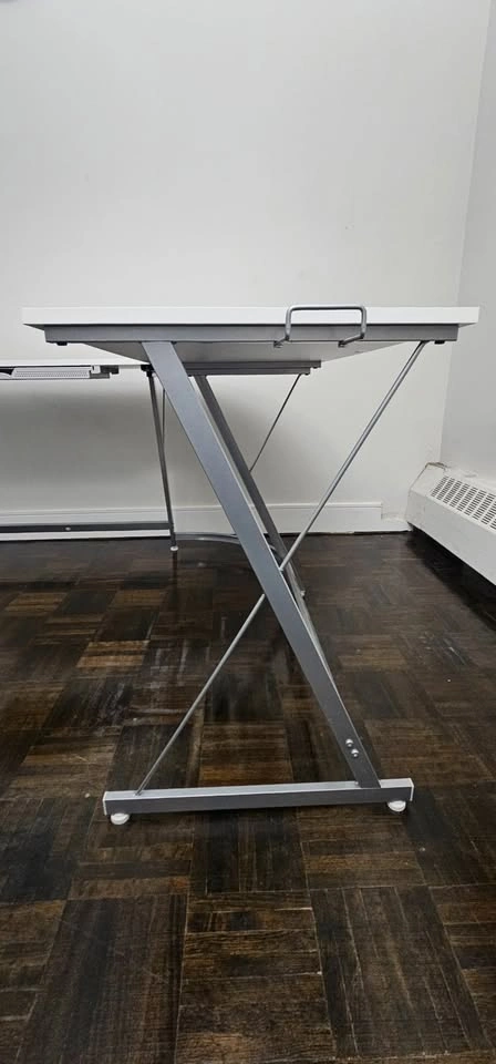 White 51x51" L-Shaped Desk with Drawer - photo 2