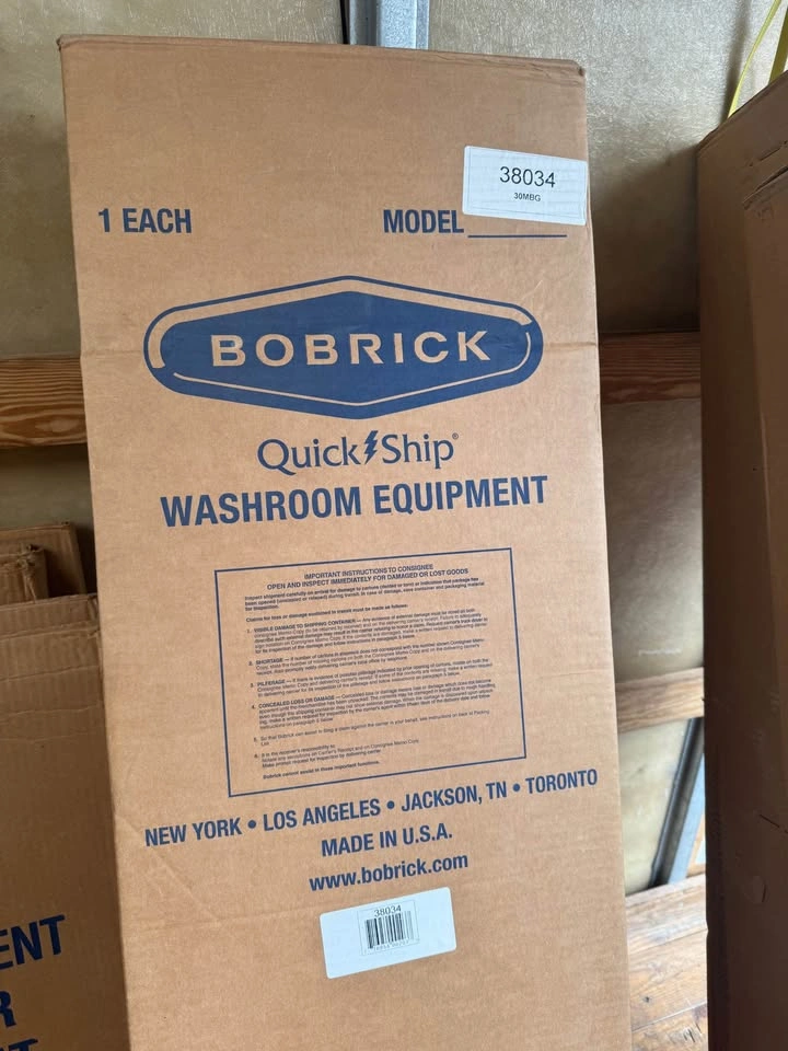 New Bobrick commercial paper towel dispenser - photo 3