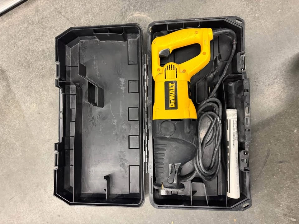 Dewalt Heavy Duty reciprocating saw - photo 2