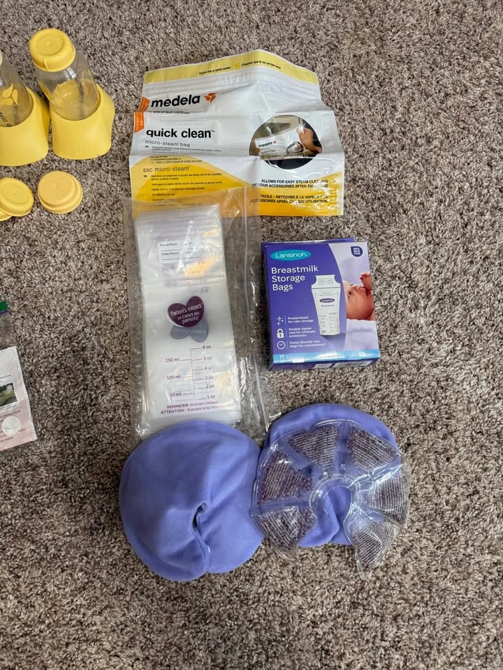Medela Swing Pump + Accessories - photo 5