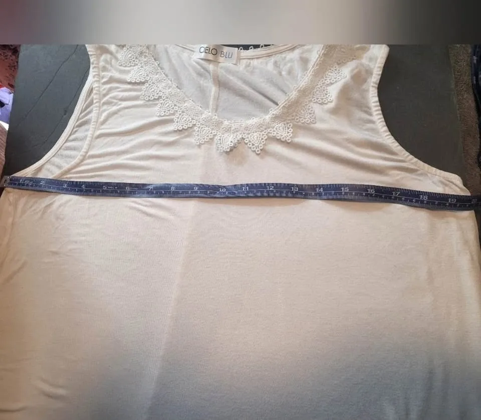 Cielo Blu Elegant Cream Lace Trim Women's Top Size M image indicator(6)