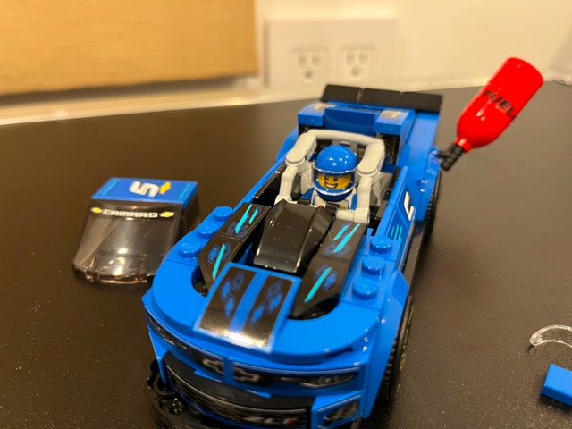 Lego Retired Chevrolet Camaro ZL1 Race Car 75891 - photo 2