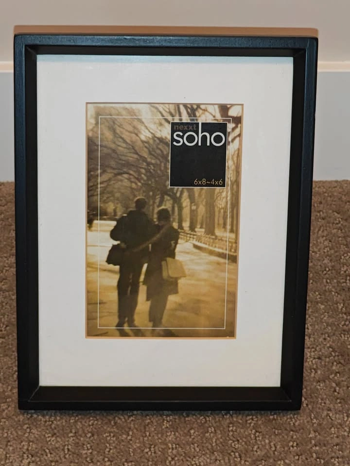 Modern Style Solid Wood Picture Frame – Fits 4x6 to 6x8 Photo - photo 2