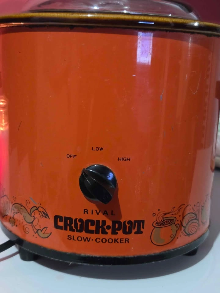 Vintage 1970s Orange Rival Crockpot - photo 4