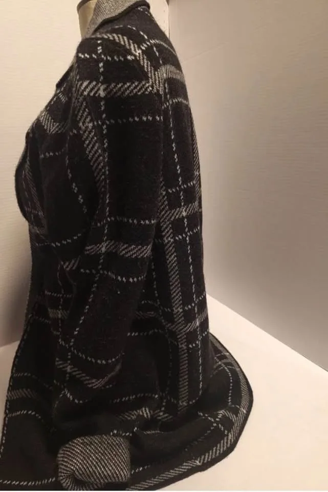 Suzy Shier Spring/Fall Women's Plaid Sweater Jacket Med image indicator(3)