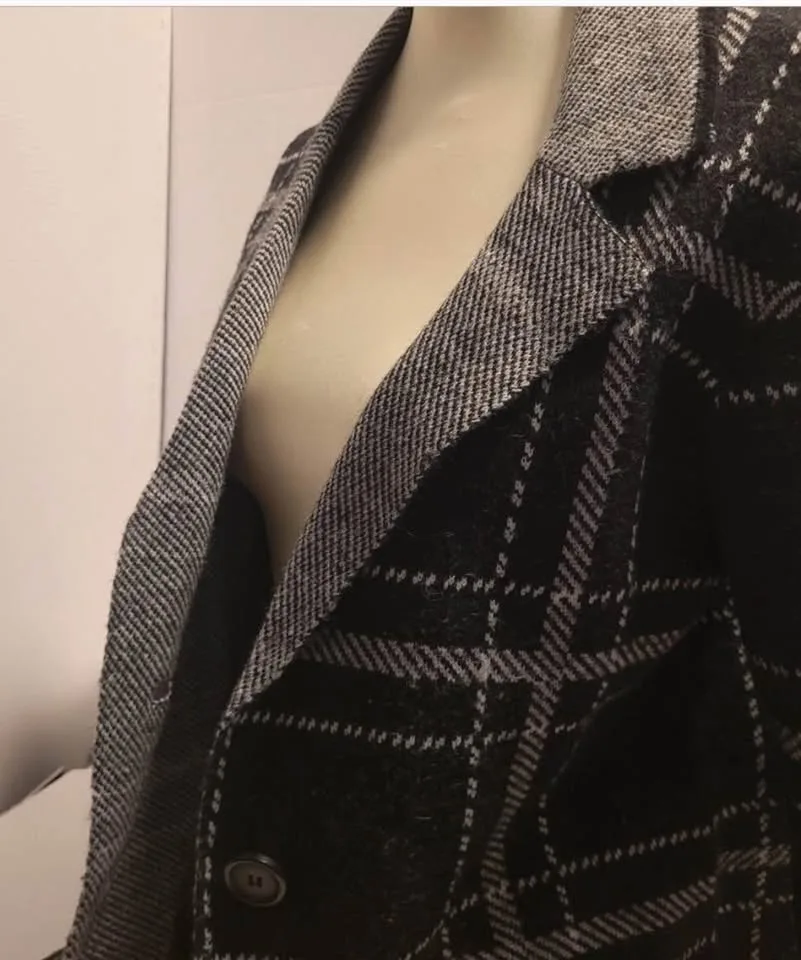 Suzy Shier Spring/Fall Women's Plaid Sweater Jacket Med image indicator(5)