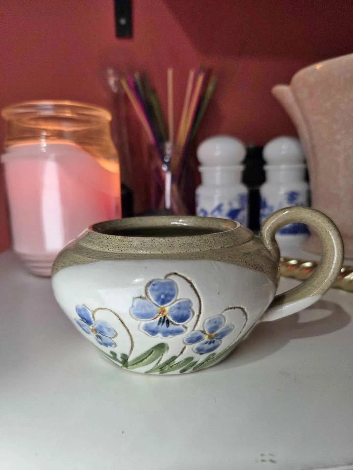 Vintage Ceramic Candlestick Holder (O'Neill Bunratty Ireland)