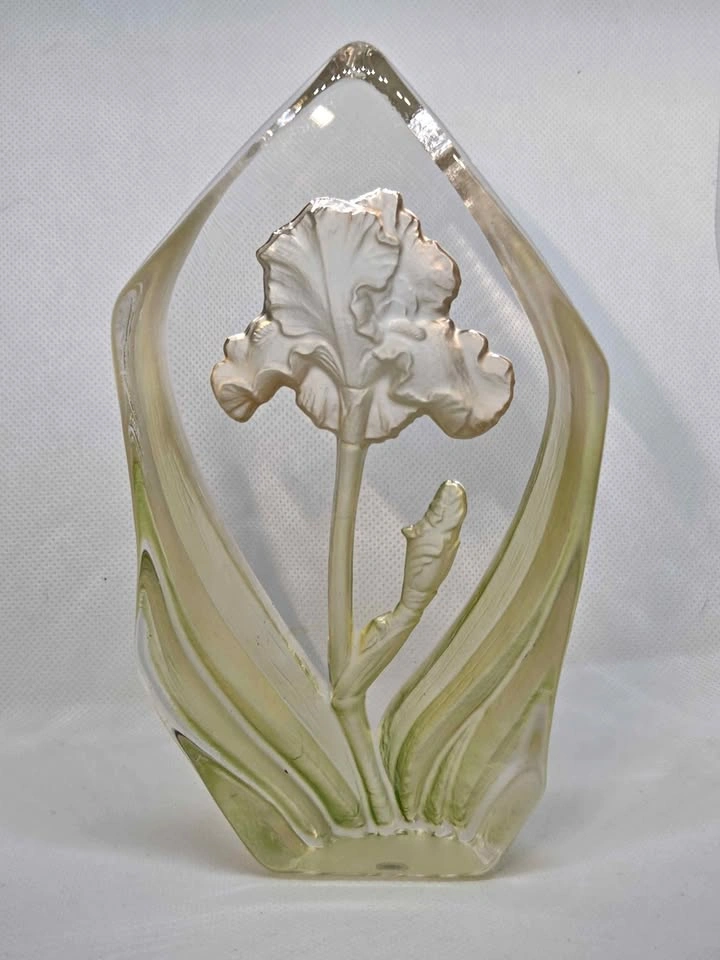 Vintage Etched Glass Flower Statuette