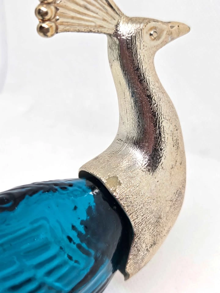 Vintage 1970s Avon Peacock Cologne Bottle - photo 5