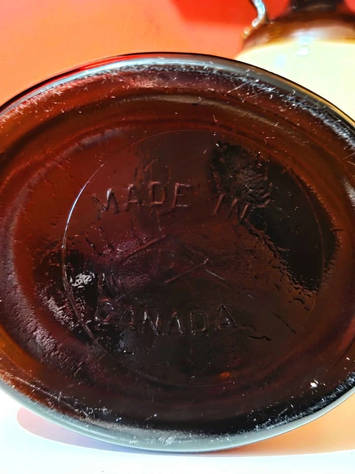 Vintage 1950s Dominion/Diamond Amber Glass Jug - photo 3