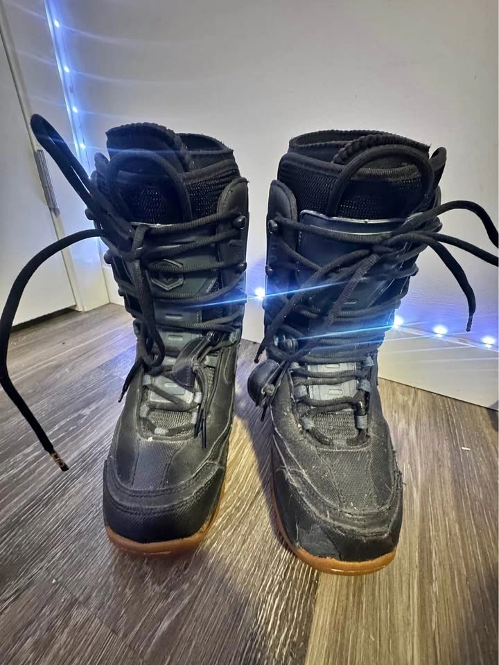 Snowboard Boots Size 8