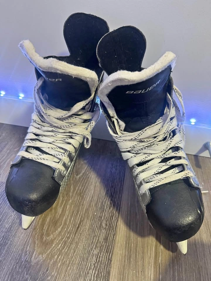 Bauer Vapor Hockey Skates