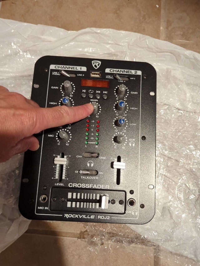 Rockville RDJ2 2 mixer - photo 2