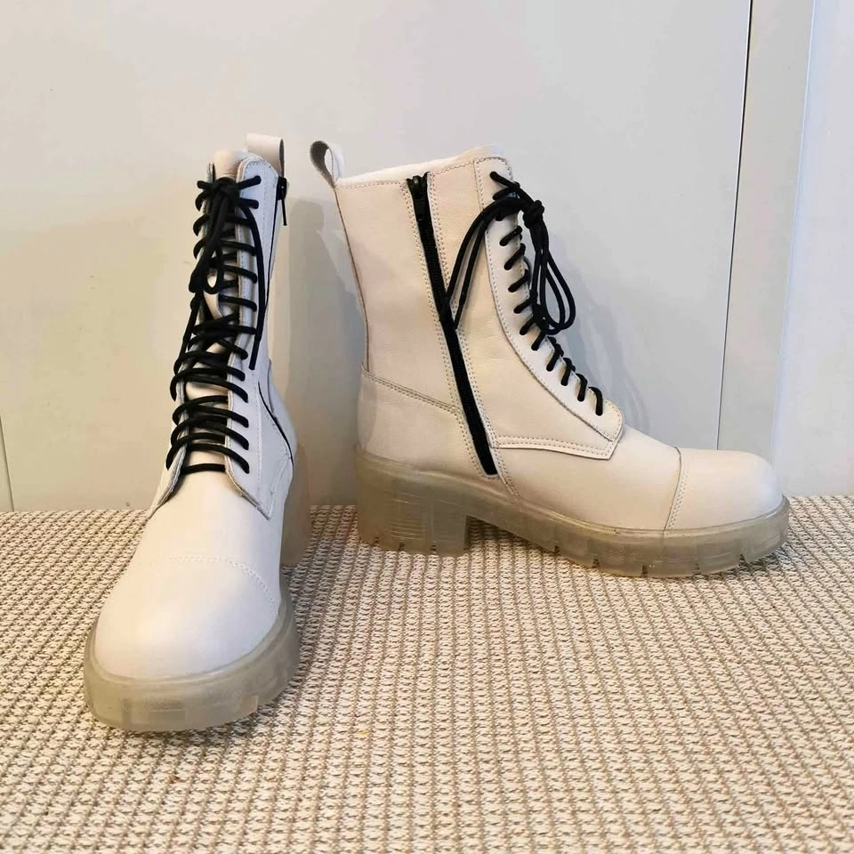 Brand New Leather Platform White Boots (size 8.5) - photo 2