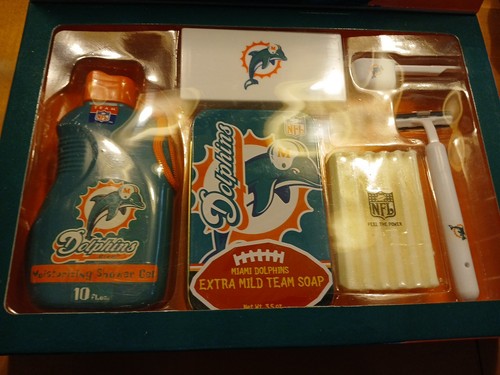 NIB NFL Miami Dolphins Team Body Care Gift Pack - photo 2