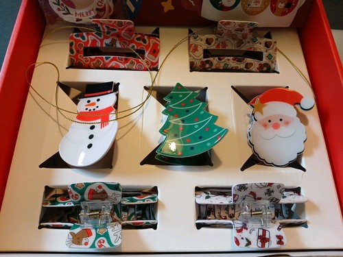 Merry Christmas Gift Box: Hair Clips, Stickers, & Cut Outs - photo 3