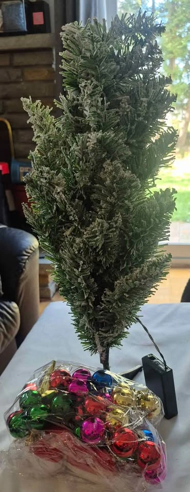 Mistlepop Mini Christmas Tree - photo 4