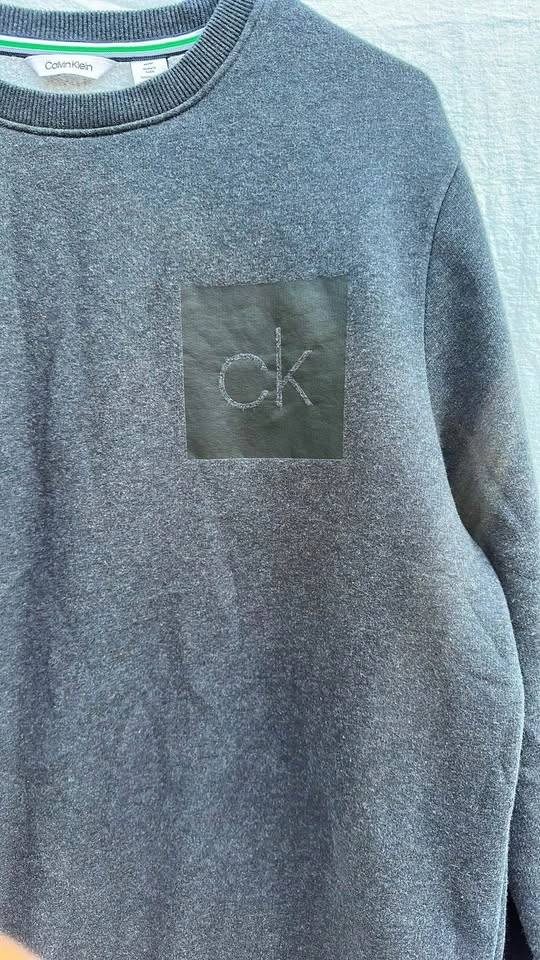 Calvin Klein Crewneck Sweater Classic Design - photo 2