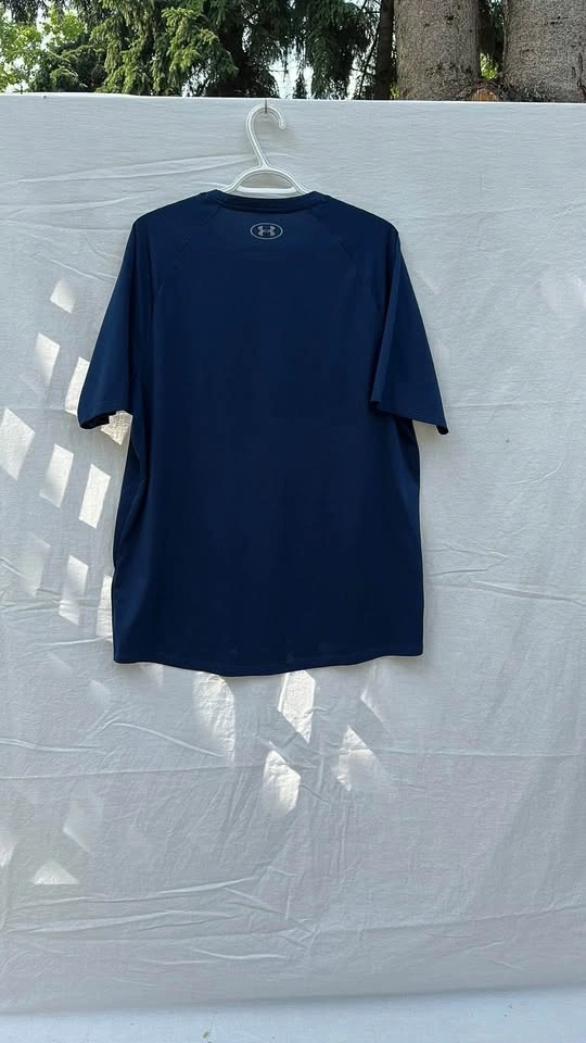 Under Armour Blue Short Sleeve Tee Casual Comfort - photo 4