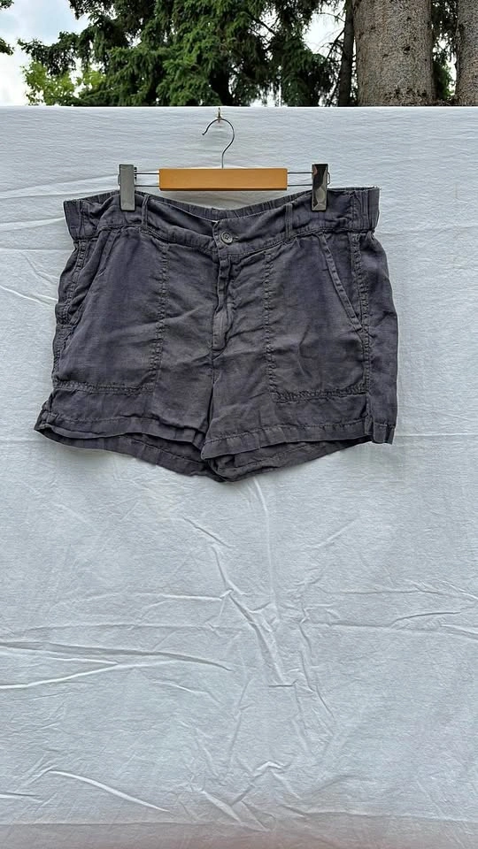 Lou & Grey Linen Shorts