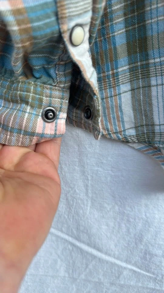 American Eagle Plaid Button-Up Shirt - photo 3