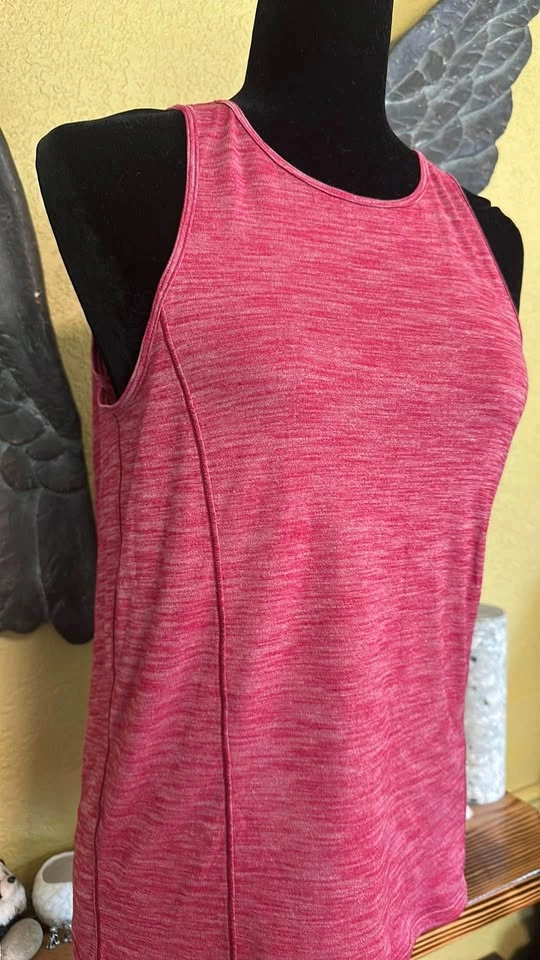 Lululemon Tank Top - photo 2