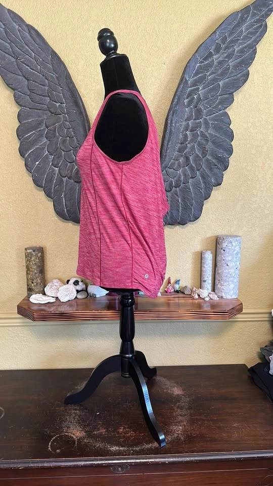 Lululemon Tank Top - photo 3