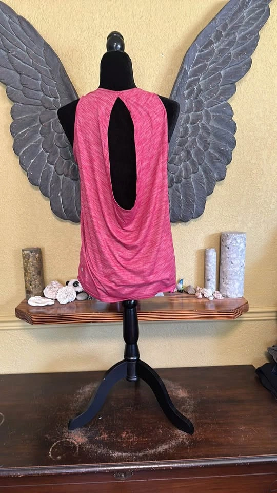 Lululemon Tank Top - photo 4