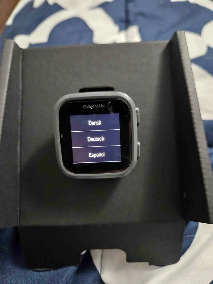 Garmin Bounce watch