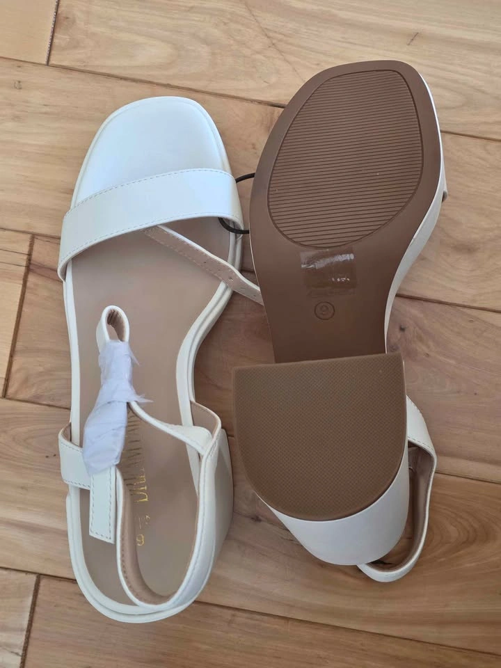 Dream Pairs White Block Heel Sandals Size 9 - photo 2