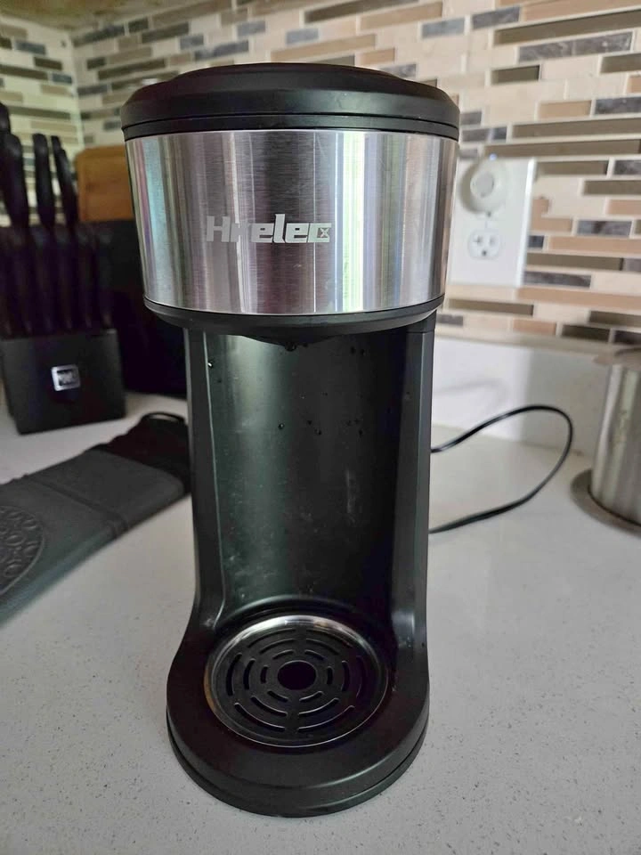 Single serve coffee maker