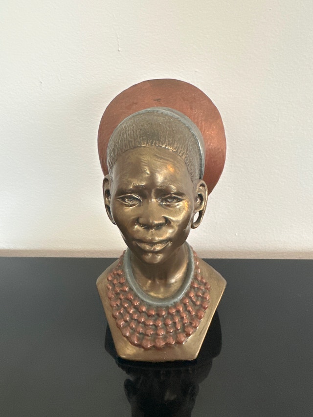 Cold-cast bronze bust "Inkehli" (Zulu Maiden) by James Tandi
